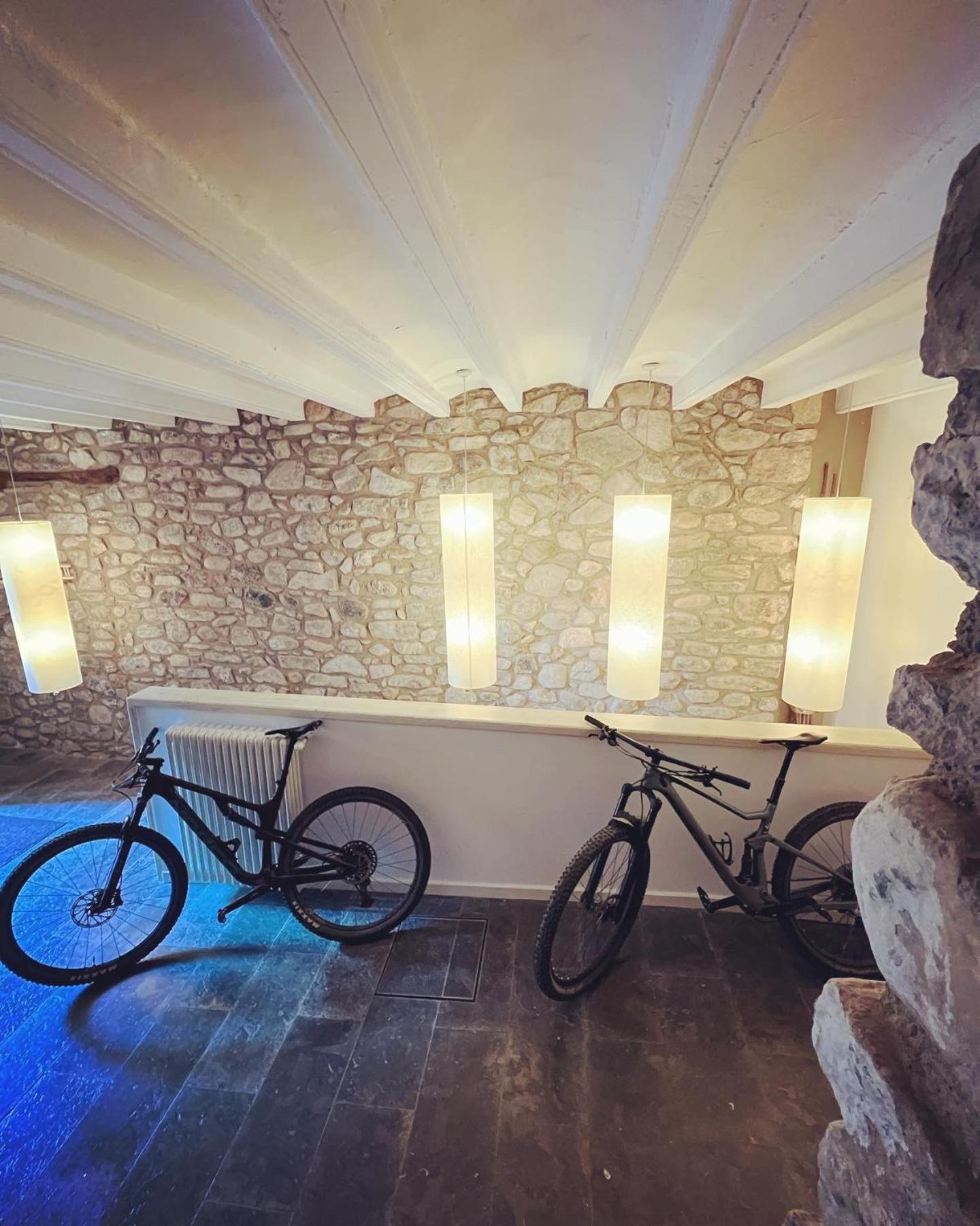 Вилла El Castell De La Pobla De Lillet (Adults Only) Экстерьер фото
